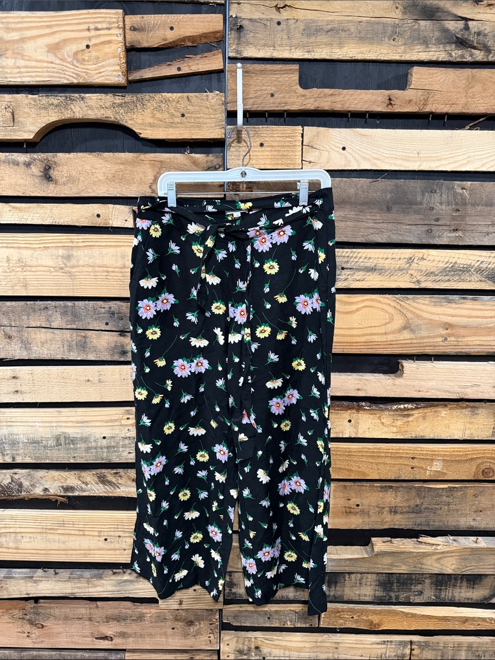 LOFT Linen Tie Waist Fluid Wide Leg Crop Pants in Garden Size Medium - Picture 4 of 10